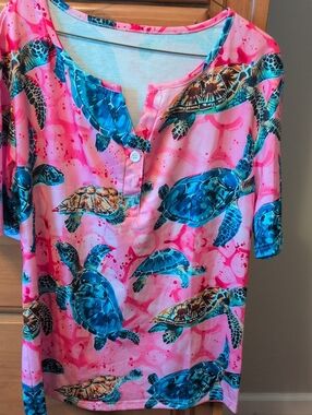 Women’s Pink Turtle Print Henley Top
